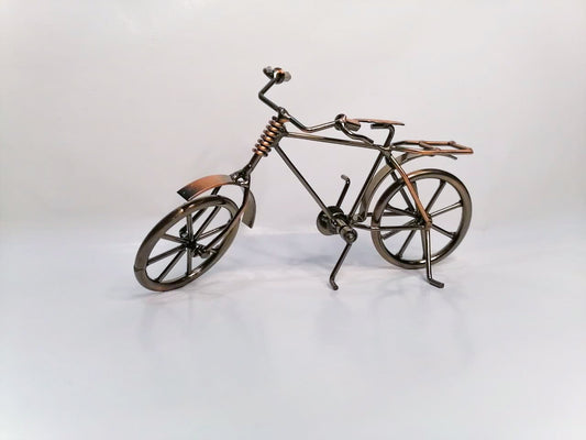 Model of a bicycle , Made with metal wires and small metallic components.